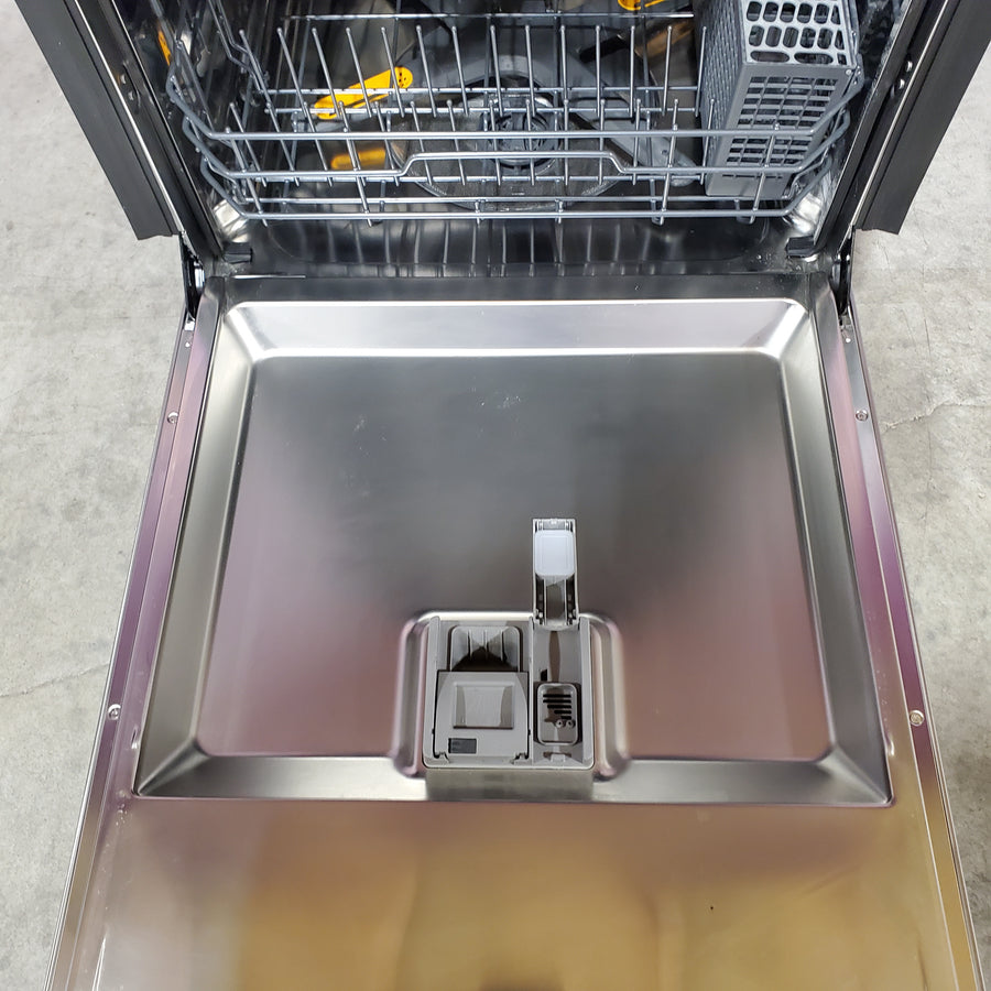 LG 24 Inch Smart FlushFit™ Top Control Dishwasher with 1-Hour Wash & Dry, QuadWash® Pro, and Dynamic Heat Dry™ w/AutoVent Dry™ LDNTM545S - Open Box