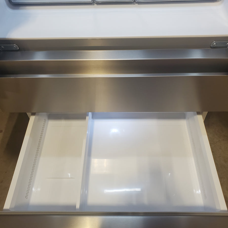 Hisense PureFlat 25.6-cu ft 4-Door Smart French Door ENERGY STAR Refrigerator in Stainless Steel with Ice Maker, Water and Ice Dispenser HRM260N6TSE - Scratch & Dent (Minor)