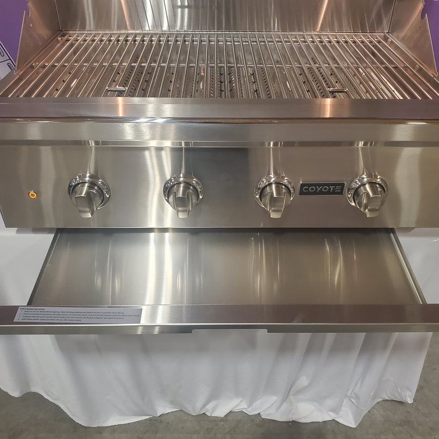 Coyote C-Series 35.5" Built-In Gas Grill in Stainless Steel C2C36LP - Open Box