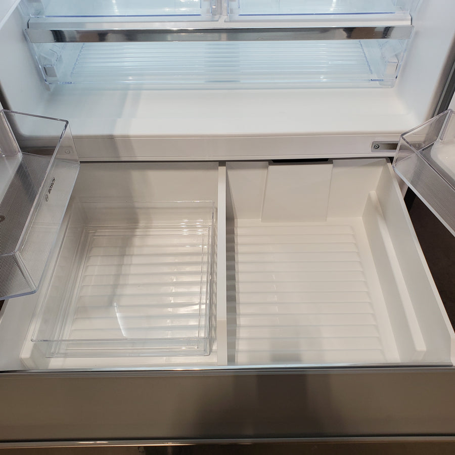 Bosch Fastest Ice Maker Standard-Depth 300 Series 26-cu ft 3-Door Smart Compatible French Door Refrigerator with Ice Maker with Water and Ice Dispenser in Stainless Steel B36FD31ENS - Scratch & Dent (Minor)