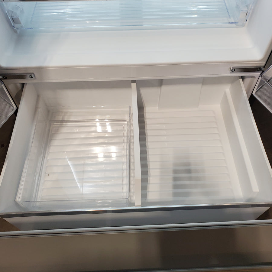 Bosch Fastest Ice Maker Standard-Depth 300 Series 26-cu ft 3-Door Smart Compatible French Door Refrigerator with Ice Maker with Water and Ice Dispenser in Stainless Steel B36FD31ENS - Scratch & Dent (Minor)