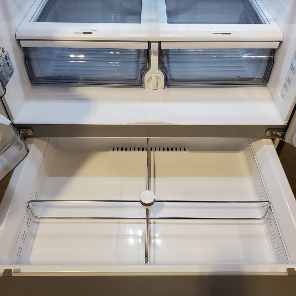 Samsung 28-cu ft 4-Door ENERGY STAR Smart French Door Refrigerator with Ice Maker in Fingerprint Resistant Stainless Steel 22442647 - RF28R7201SR - Scratch and Dent (Moderate)