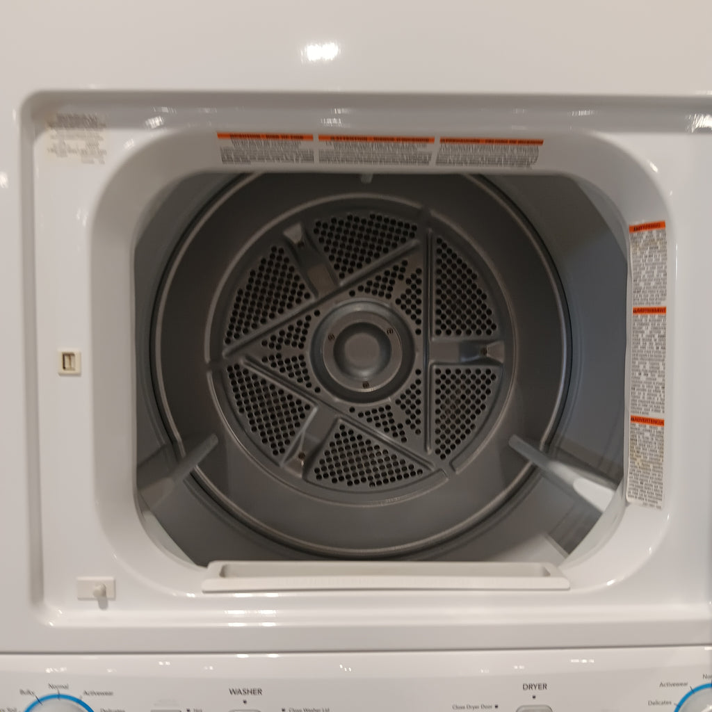 Frigidaire Electric Washer/Dryer Laundry Center - 3.9 Cu. Ft Washer and 5.5 Cu. Ft. Dryer 22442638 - FLCE7522AW - Scratch & Dent (Minor)