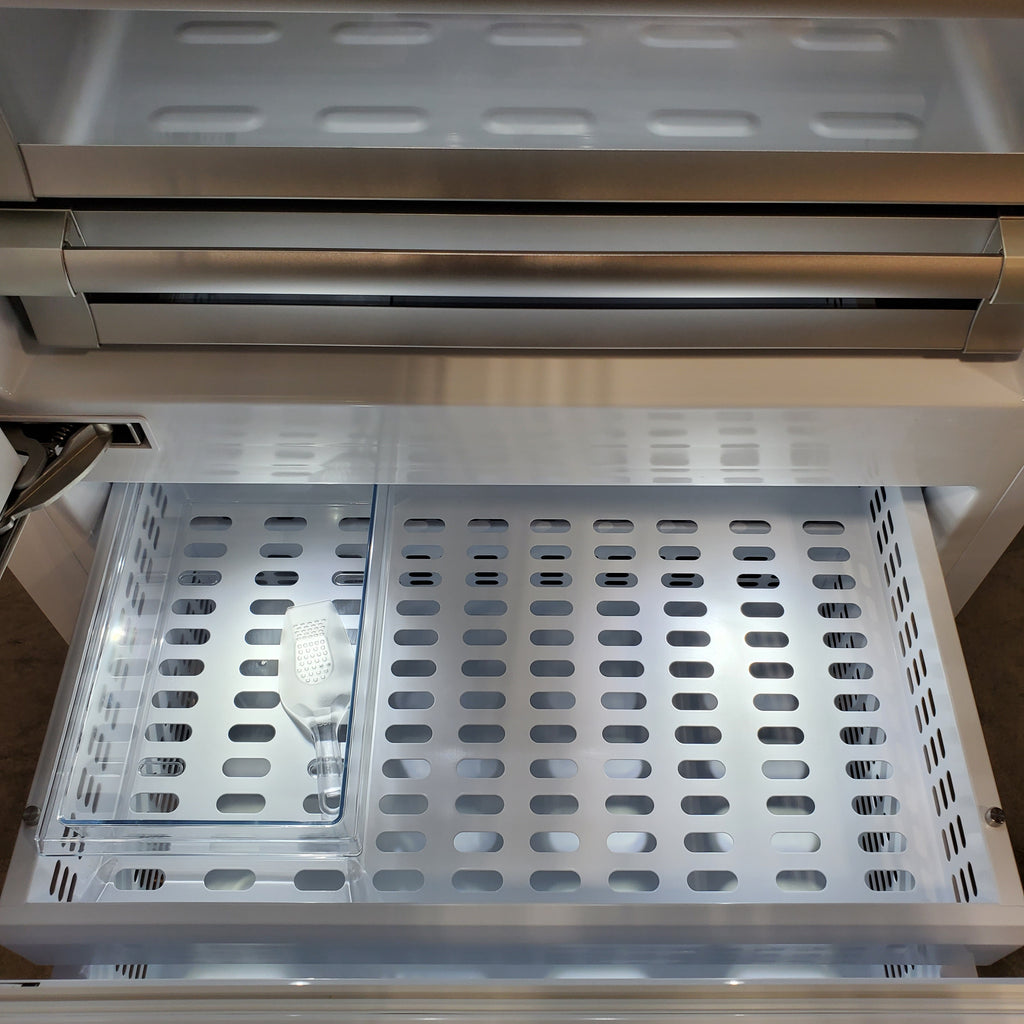 Pictures of Bertazzoni Built-In Bottom Freezer Refrigerator with 19.6 Cu. Ft. Total Capacity, Touch-Controls, Lateral Airflow System, and Ice Maker 11113304 - REF36BMBIXLT - Scratch & Dent (Minor) - Neu Appliance Outlet - Discount Appliance Outlet in Austin, Tx