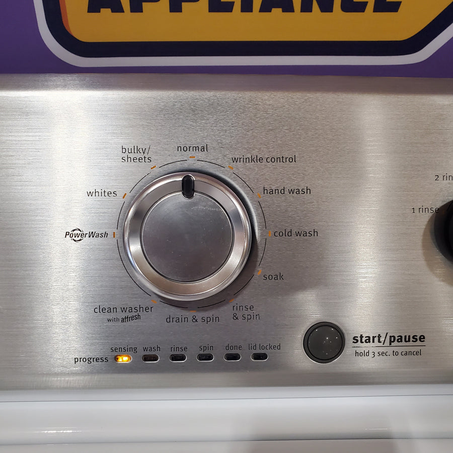 Maytag 4.2-cu ft High Efficiency Agitator Medium Top-Load Washer in White MVWC565FW - Scratch & Dent (Moderate)
