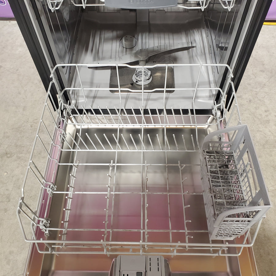 Bosch 300 Series 24-in Front Control Built-in Dishwasher with Third Rack, PrecisionWash and PureDry, 50-Decibel in Stainless Steel SHE3ADF5N - Scratch & Dent (Minor)