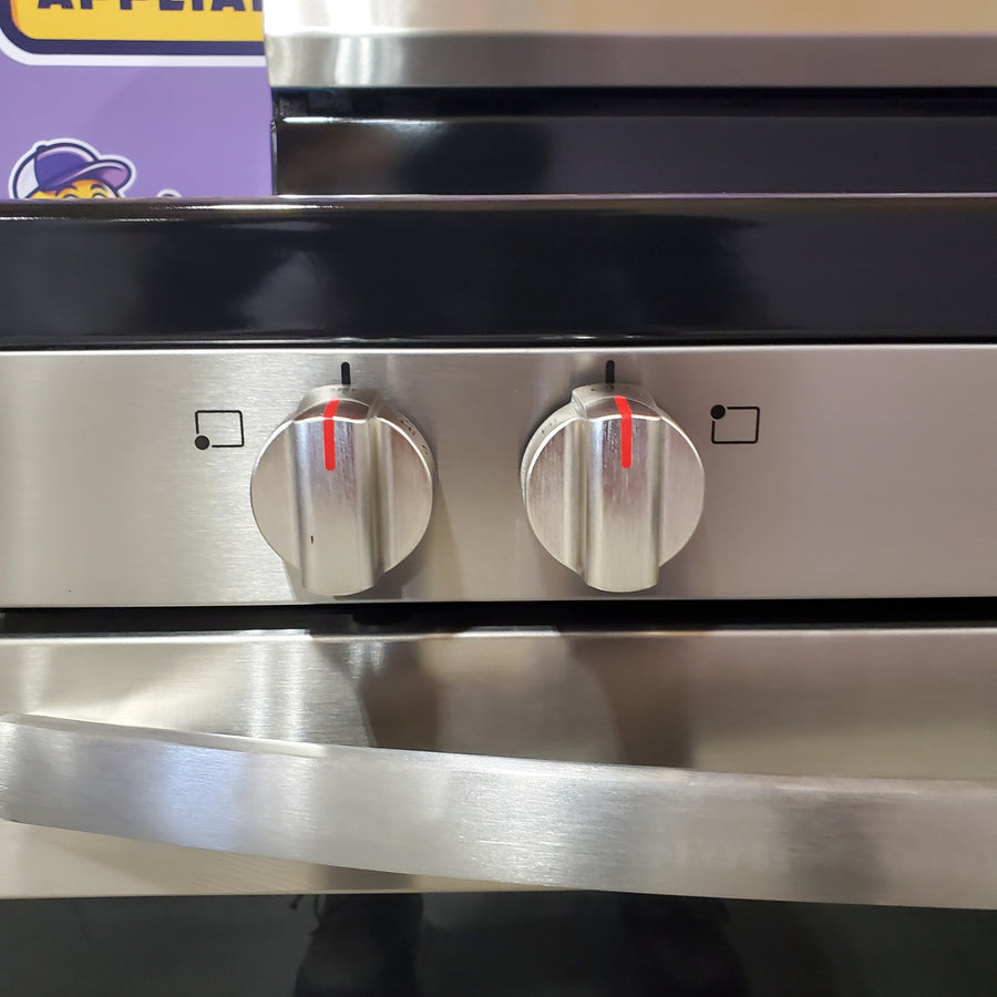 Frigidaire Fingerprint Stainless Steel Electric 30 Inch 5 Burner Ranch with Even Temp Element and Even Baking Technology FCRE306LAF - Open Box