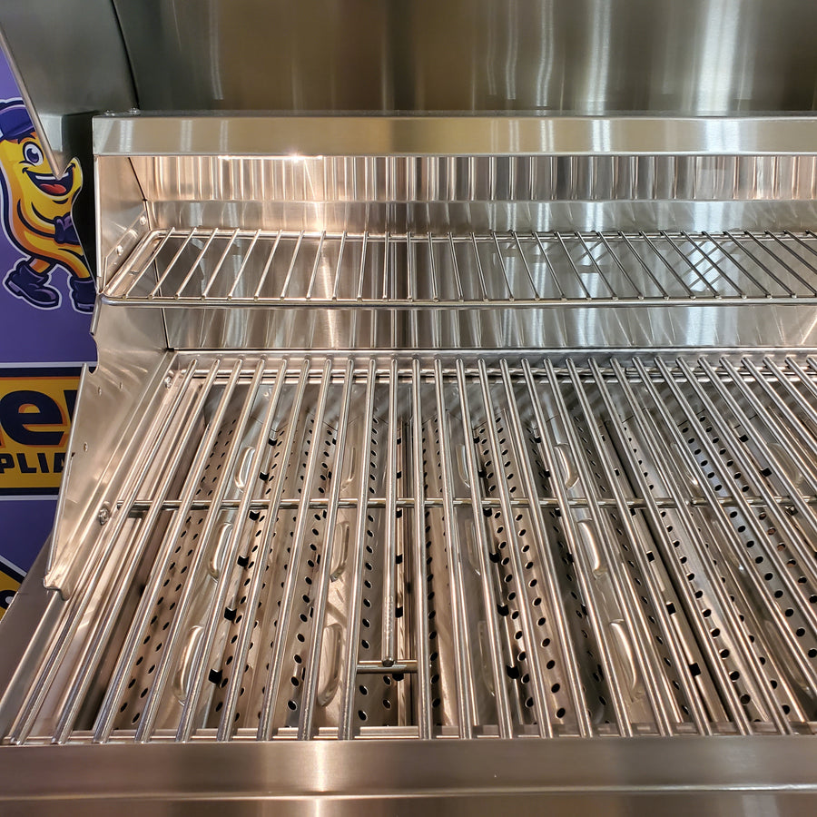 Coyote C-Series 35.5" Built-In Gas Grill in Stainless Steel 1118351 - C2C36LP - Scratch & Dent (Moderate)