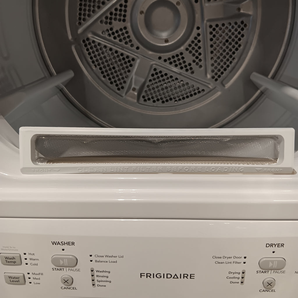 Frigidaire Electric Washer/Dryer Laundry Center - 3.9 Cu. Ft Washer and 5.5 Cu. Ft. Dryer 22442629 - FLCE7522AW - Scratch & Dent (Moderate)