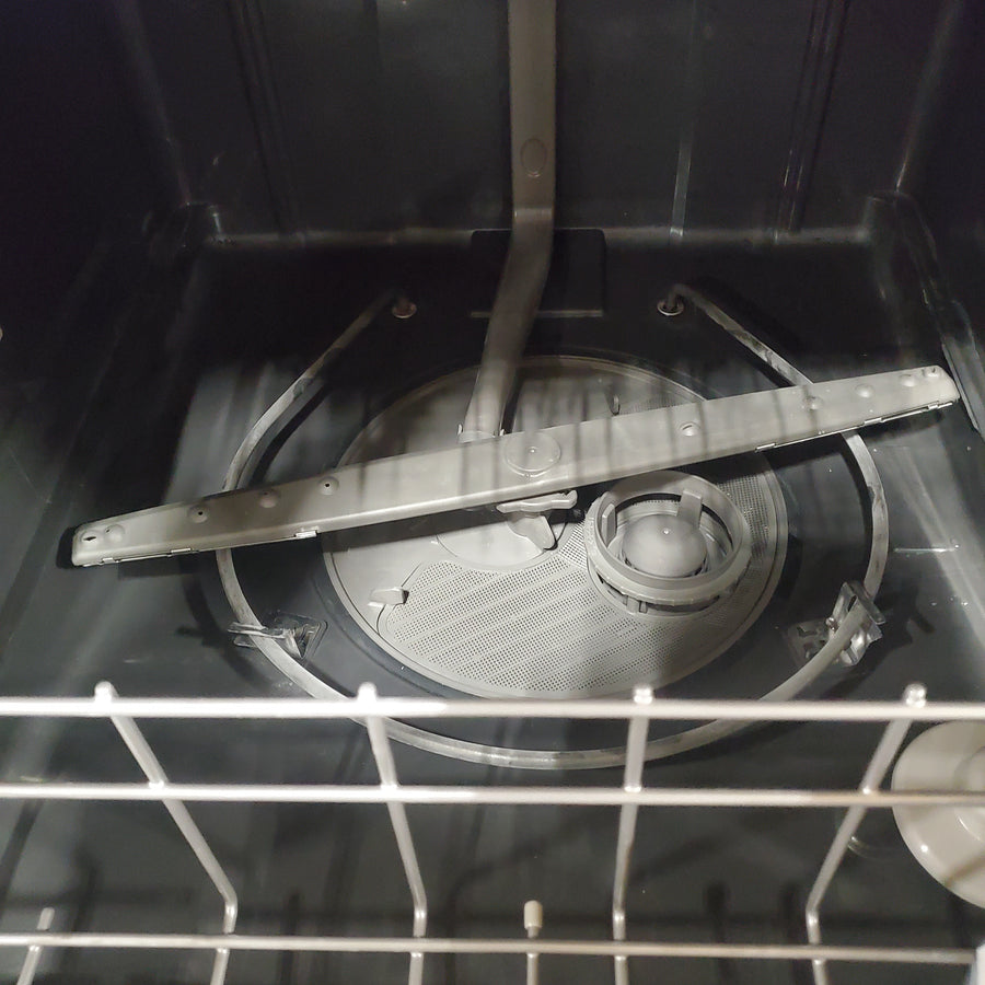 Whirlpool Built In Dishwasher with 55 dBA in Fingerprint Resistant Stainless Steel 22521705 - WDP540HAMZ - Scratch & Dent (Minor)