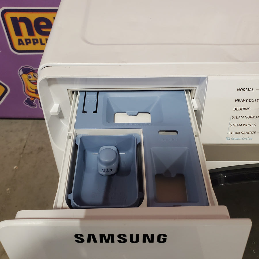 Samsung 4.5 cu. ft. Large Capacity Smart Front Load Washer with Super Speed Wash in White WF45B6300AW - Scratch & Dent (Minor)