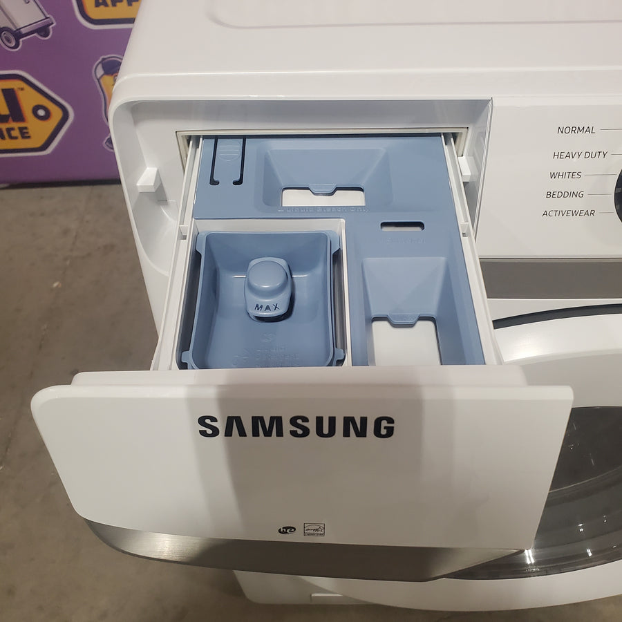 Samsung 4.5 cu. ft. ENERGY STAR  Front Load Washer with Vibration Reduction WF45T6000AW - Open Box