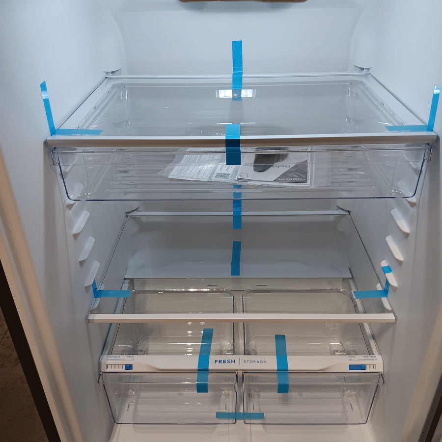 Frigidaire 30" Wide 20.0 Cu. Ft. Top Freezer Refrigerator in Stainless Steel 22521658 - LFTR2045VF - Scratch & Dent (Major)
