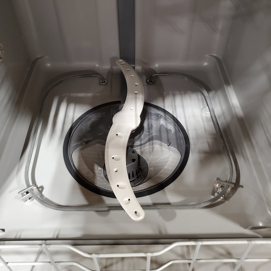 GE® ENERGY STAR® Top Control with Plastic Interior Dishwasher with Sanitize Cycle & Dry Boost 22142807 - GDT535PYVFS - Scratch & Dent (Moderate)