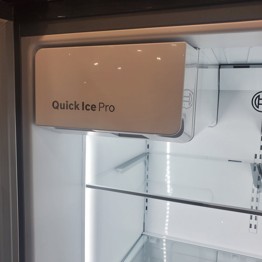 Bosch Fastest Ice Maker Standard-Depth 300 Series 26-cu ft 36-in Wide with Ice Maker ENERGY STAR Certified in Stainless Steel 22142801 - B36D31ENS - Scratch & Dent (Moderate)