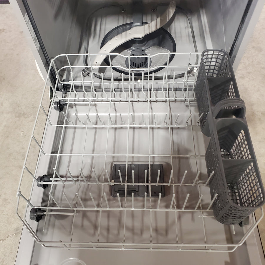 GE 24 in. Built-In Tall Tub ENERGY STAR Front Control Stainless Steel Dishwasher with 60 dBA GDF460PSTSS - Scratch & Dent (Minor)
