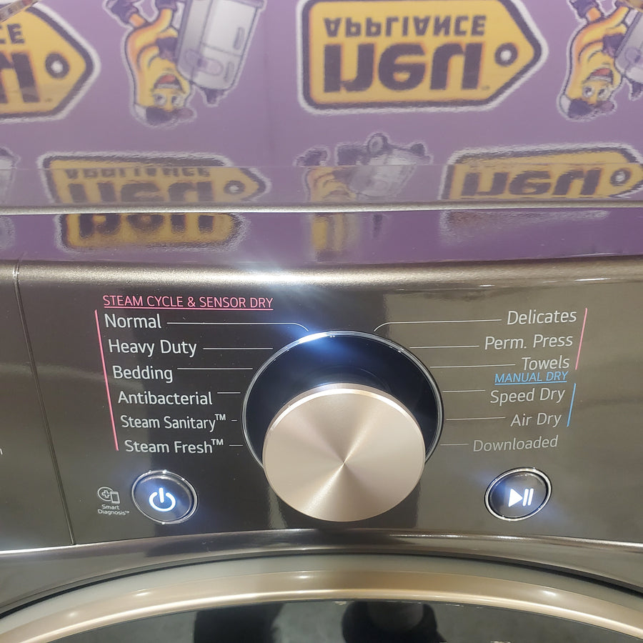 LG TrueSteam 7.4-cu ft Stackable Vented Gas Dryer with Steam Cycle in Black DLGX4001B - Scratch & Dent (Moderate)