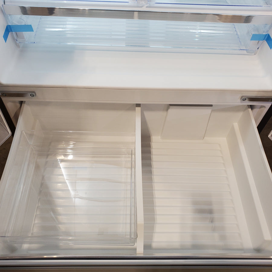 Bosch Fastest Ice Maker Standard-Depth 300 Series 26-cu ft 3-Door Smart Compatible French Door Refrigerator with Ice Maker with Water and Ice Dispenser in Stainless Steel 22321469 - B36FD31ENS - Scratch & Dent (Minor)