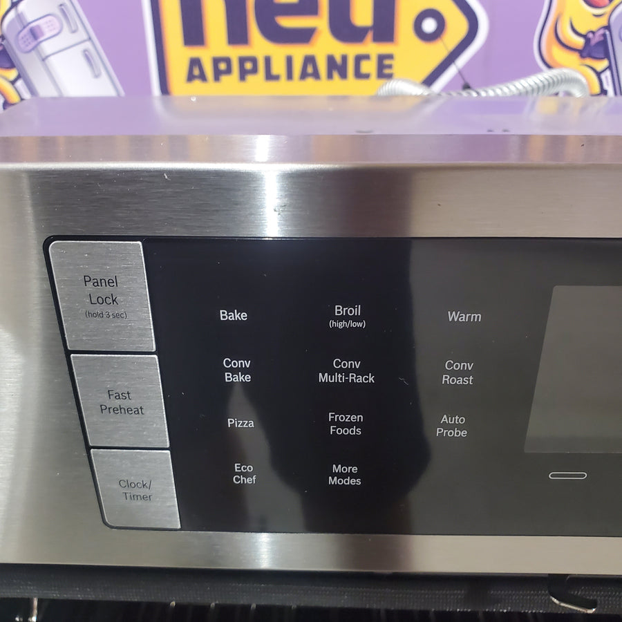 Bosch Benchmark Series 30 in. Built-In Single Electric Convection Wall Oven in Stainless Steel w/ Right Side Opening Door HBLP451RUC - New in Box