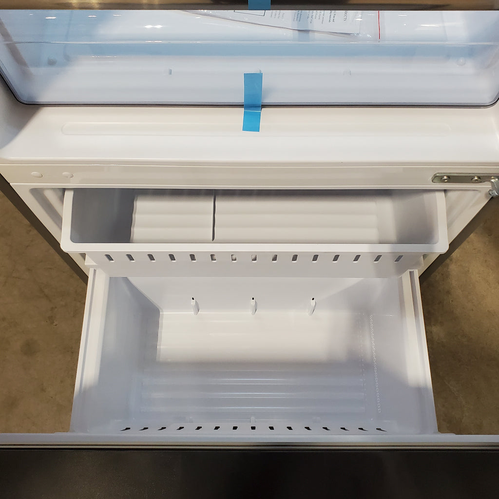 Pictures of Hisense Counter Depth Bottom Freezer 17.2 Cu. Ft. Refrigerator with LED Lighting and Super Cool and Super Freeze in Fingerprint Stainless Steel 22221422 - HRB171N6ASE - Scratch and Dent (Moderate) - Neu Appliance Outlet - Discount Appliance Outlet in Austin, Tx