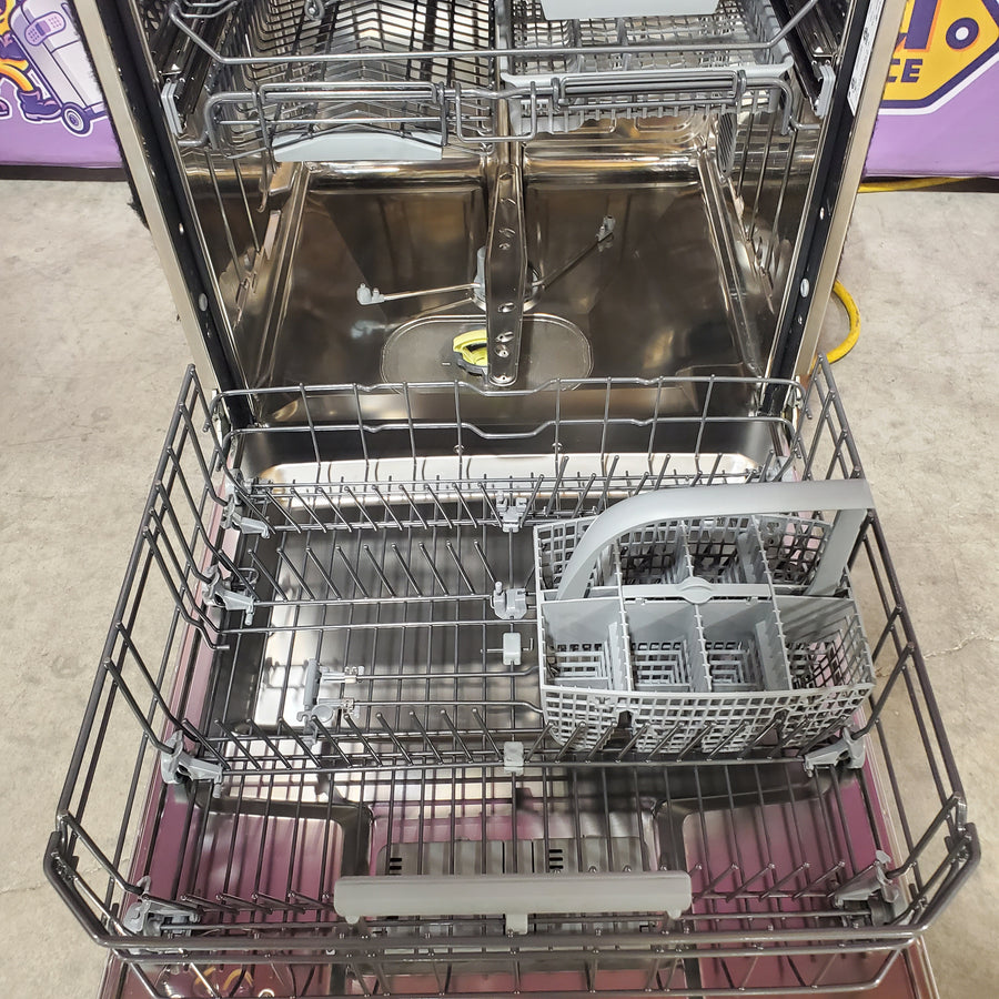Asko 24 Inch Fully Integrated Panel Ready Built-In Dishwasher with 17 Place Settings, 11 Programs, 40 dBA, 8 Steel™, Super Cleaning System+™, LED Interior Light, and Turbo Drying DFI675XXL - Scratch & Dent (Minor)