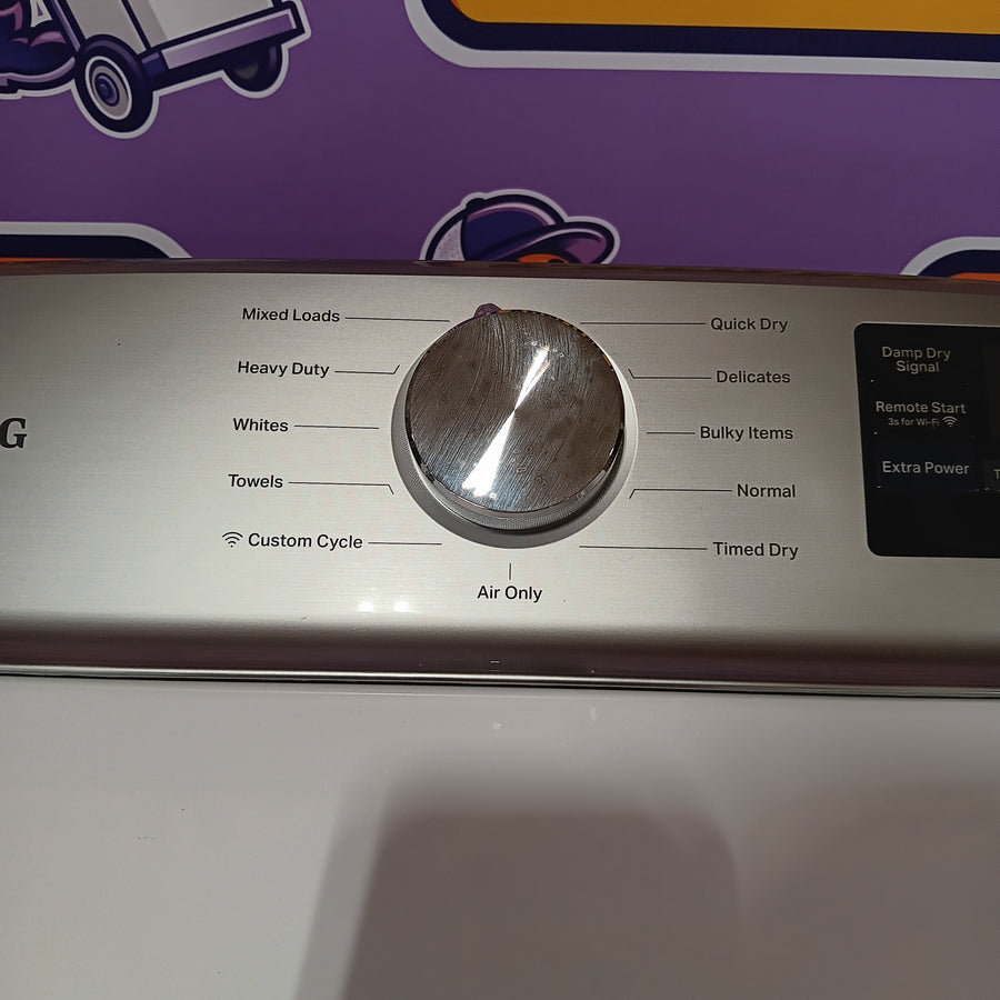 Maytag 5.3 cu. ft. Pet Pro Top Load Washer with Impeller, Extra Power and Sanitize Cycle - Scratch & Dent (Minor) and Maytag 7.4 Cu. Ft. Top Load Electric Dryer with Extra Power and Advanced Moisture Sensing 16277 - MED6205RW - Scratch & Dent (Minor)