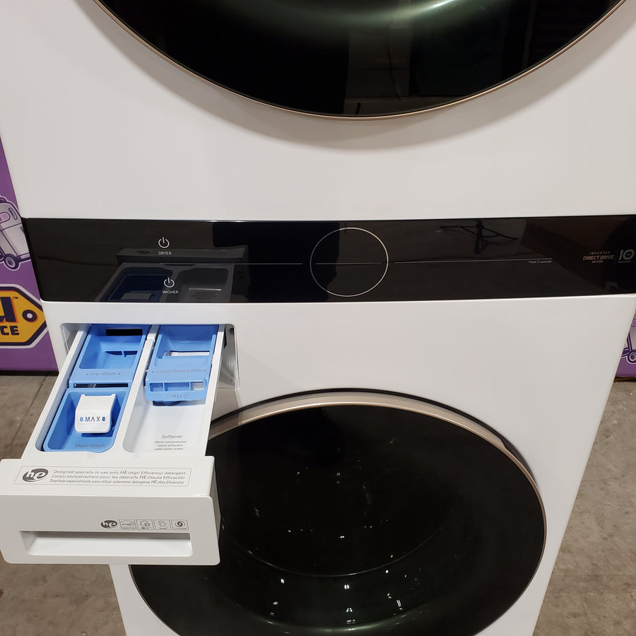 LG Front Load Wash Tower with Center Control 4.5 Cu. Ft. Washer and 7.4 Cu. Ft. Dryer WKE100HWA - Scratch & Dent (Moderate)