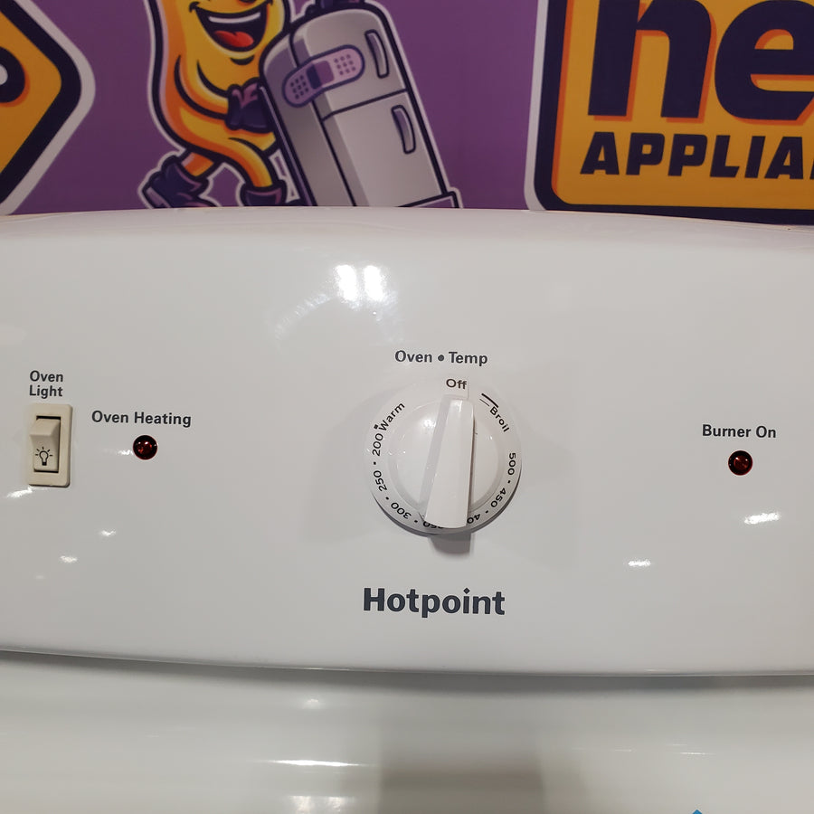 GE Hotpoint 30-in 4 burners 5.0-cu ft Freestanding Electric Range in White RBS330DR3WW - Scratch & Dent (Moderate)