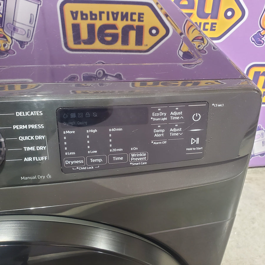 Samsung 7.5-cu ft Stackable Vented Electric Dryer with Steam Cycle in Fingerprint Resistant Black Stainless Steel DVE45R6100V - Scratch & Dent (Moderate)
