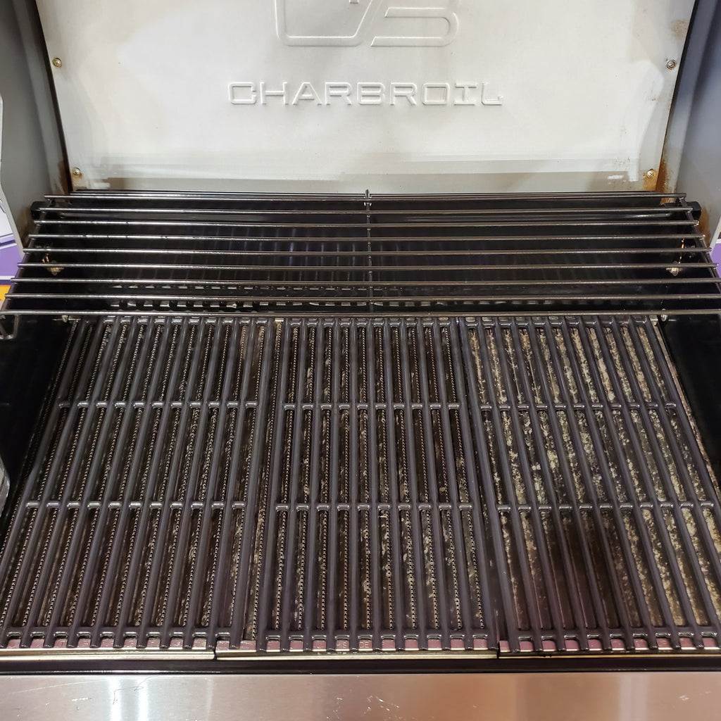 Charbroil® Commercial Series™ 4 Burner Gas Grill & Griddle in Stainless Steel 22321482 - 463263924 - Scratch & Dent (Moderate)