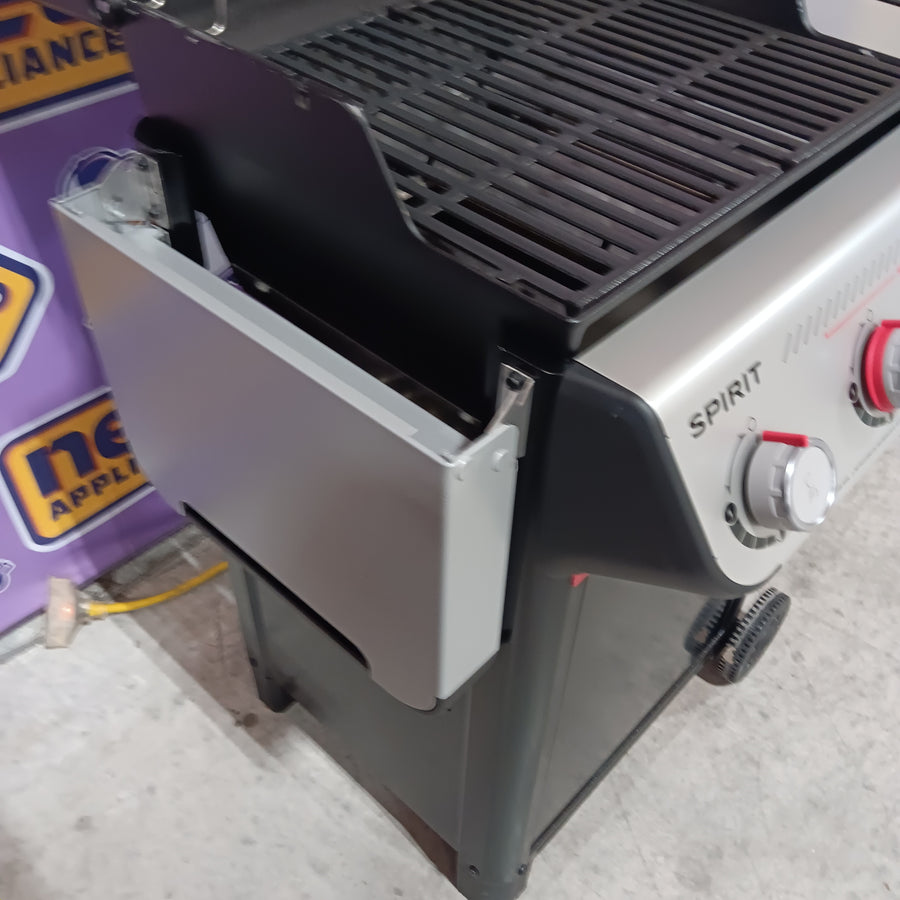 Weber Spirit E-325 3-Burner Propane Gas Grill in Black with Powerful Boost Burners 22521696 - E-325 - Certified Refurbished