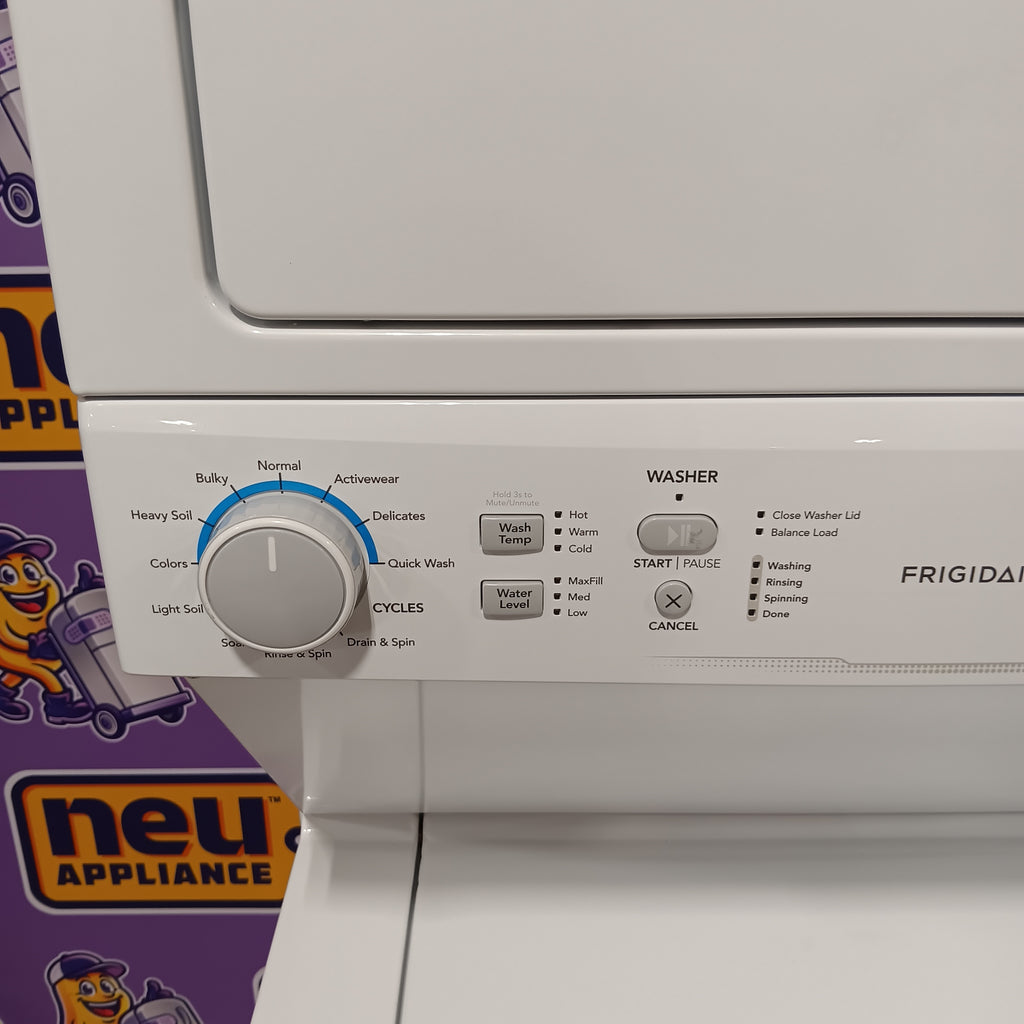 Frigidaire Electric Washer/Dryer Laundry Center - 3.9 Cu. Ft Washer and 5.5 Cu. Ft. Dryer 22442638 - FLCE7522AW - Scratch & Dent (Minor)