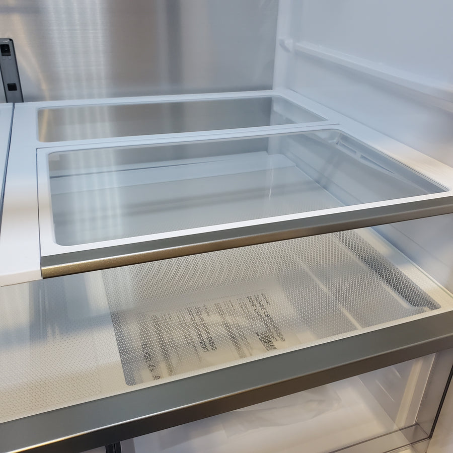 Samsung Bespoke 29 cu ft. 4-Door Standard Depth French Door Smart Refrigerator with Beverage Center Auto Fill Pitcher and Dual Ice Maker with Ice Bites™ in White Glass RF29BB86004M - Scratch & Dent (Major)