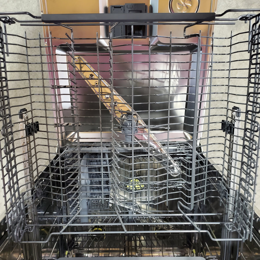 ASKO 40 Series 42 dB XXL Dishwasher with Three-level Flexi Racks™ System and Status Light™ DFI564XXL - Open Box