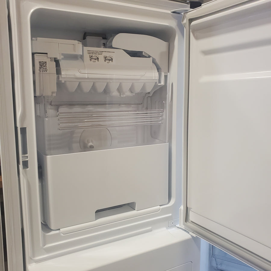 LG 29 cu. ft. Smart Standard-Depth MAX™ 4-Door French Door Refrigerator with Full-Convert Drawer™ in Print Proof Stainless Steel LF29H8330S - Scratch & Dent (Moderate)