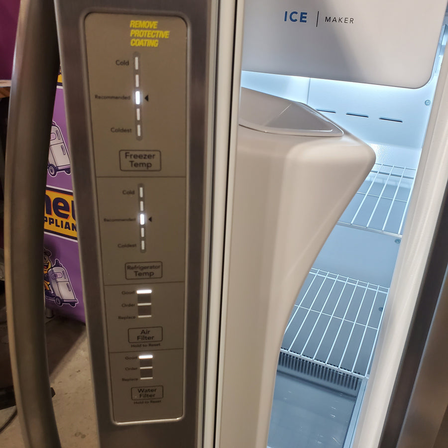 Frigidaire 25.6-cu ft ENERGY STAR Side-by-Side Refrigerator with Ice Maker in Fingerprint Resistant Stainless Steel FRSS26L3AF - Scratch & Dent (Moderate)
