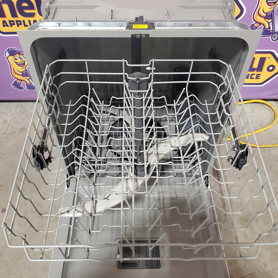 GE® ENERGY STAR® Dishwasher with Front Controls in White GDF460PGTWW - Scratch & Dent (Minor)