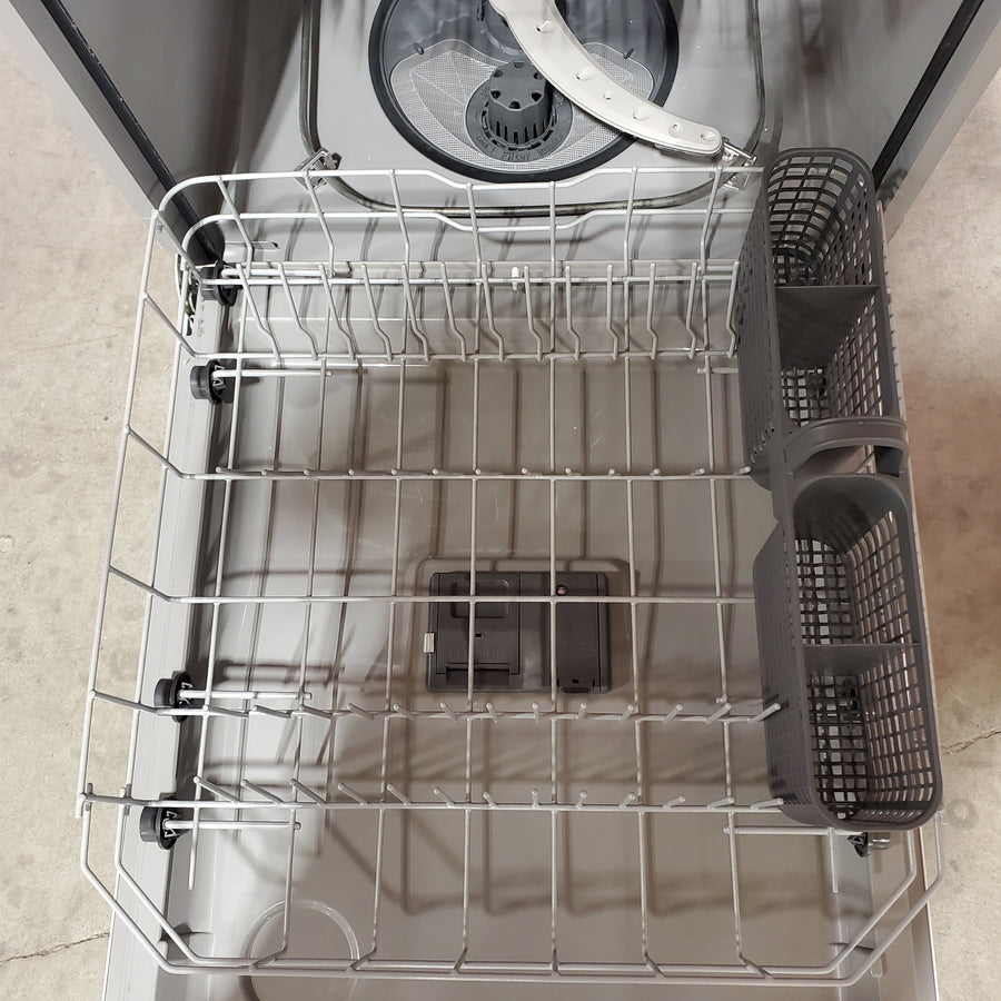 GE® ENERGY STAR® Dishwasher with Front Controls in White GDF460PGTWW - Scratch & Dent (Minor)