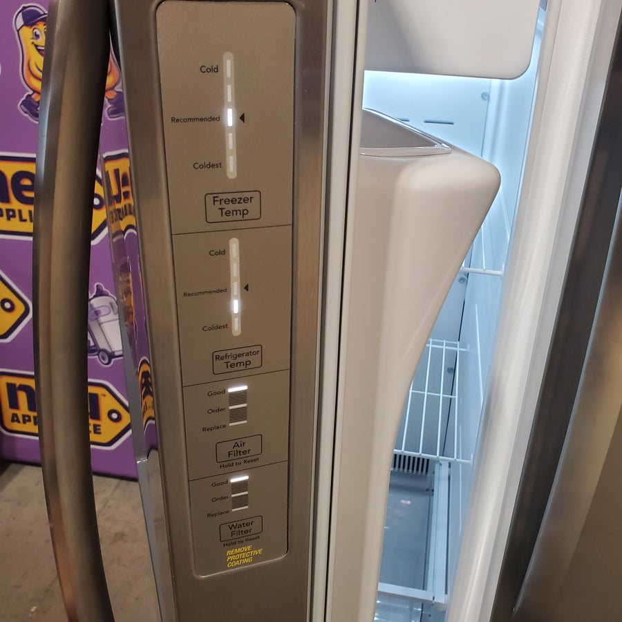 Frigidaire 25.6-cu ft ENERGY STAR Side-by-Side Refrigerator with Ice Maker in Fingerprint Resistant Stainless Steel 22421727 - FRSS26L3AF - Scratch & Dent (Minor)