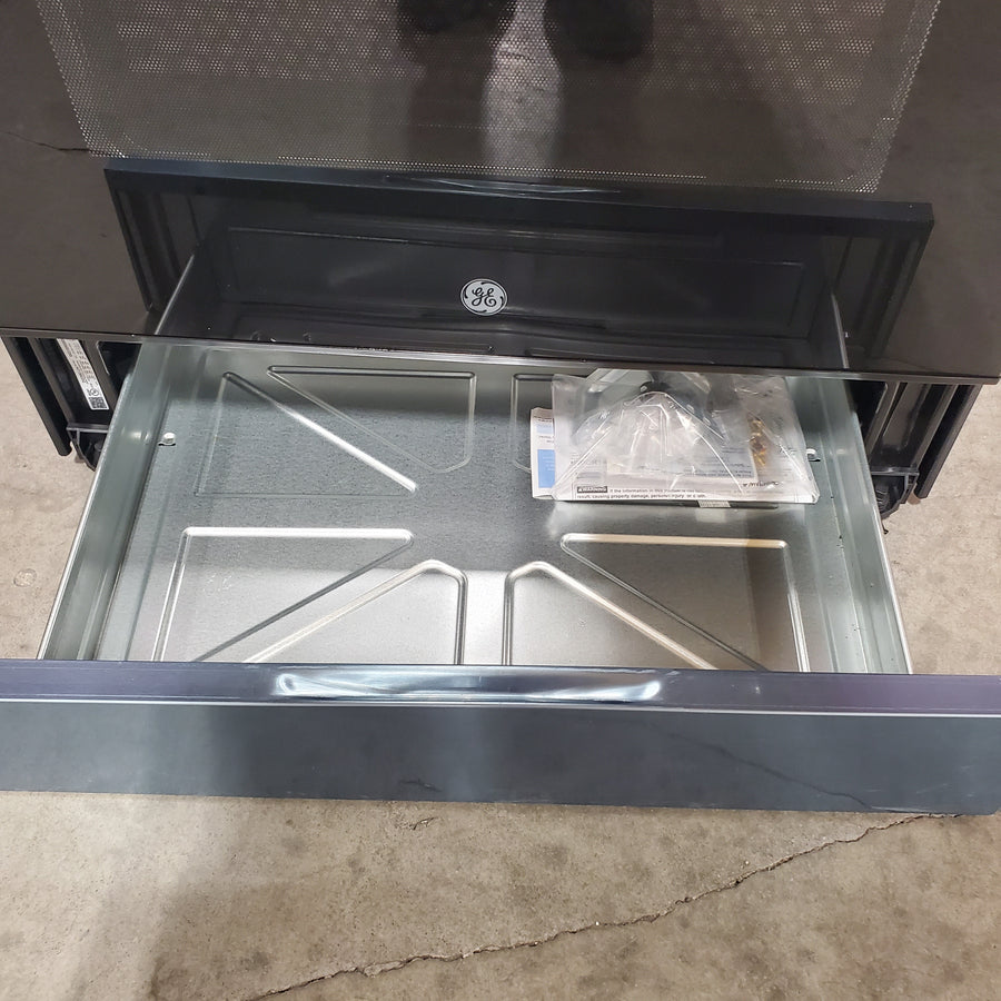 GE 30 in. 5-Burners Slide-In Gas Range in Stainless Steel with Crisp Mode GGS500SVSS - Scratch & Dent (Minor)