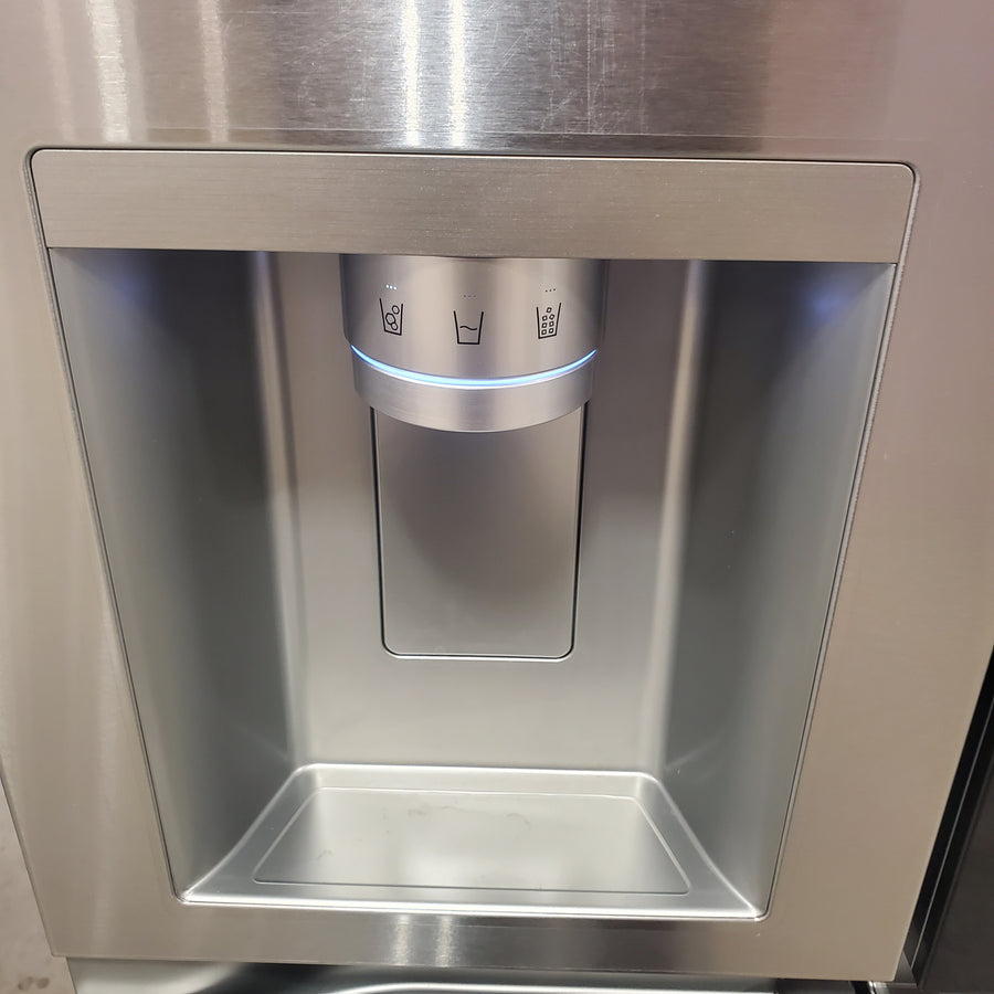 LG ENERGY STAR 27 cu. ft. Side by Side Refrigerator with Edge-to-Edge InstaView in Print Proof Stainless Steel LRSOS2706S - Scratch & Dent (Minor)