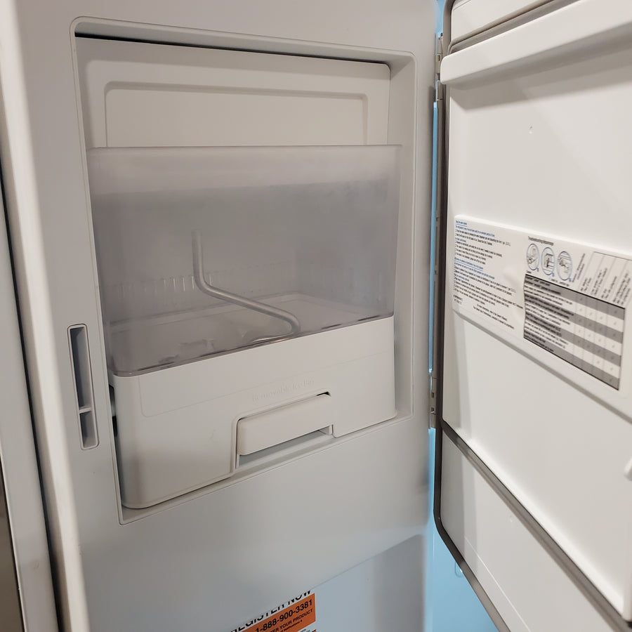 Whirlpool French Door Refrigerator in Fingerprint Resistant Stainless Finish with In-Door Water and Ice Maker - 30 cu. ft. WRFF3536SZ - Scratch & Dent (Minor)