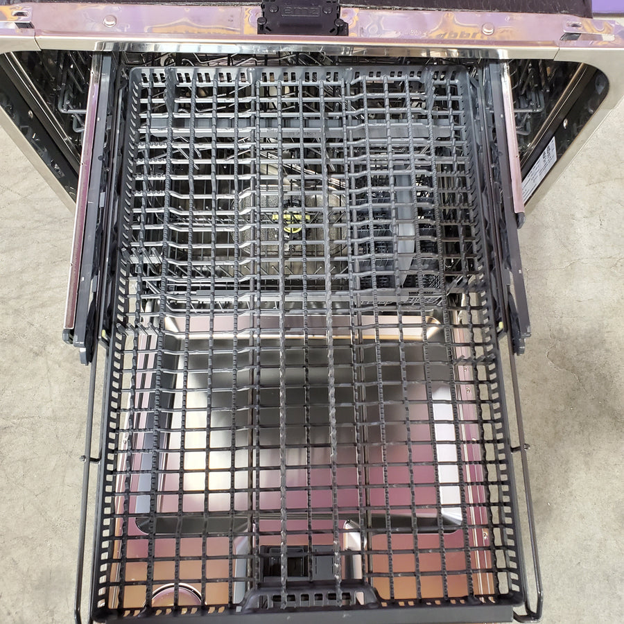 ASKO 40 Series 42 dB XXL Dishwasher with Three-level Flexi Racks™ System and Status Light™ DFI564XXL - Open Box