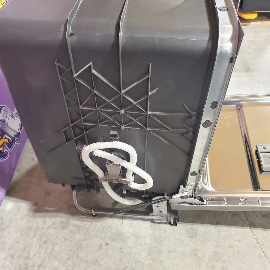 Whirlpool Built In Dishwasher with 55 dBA in Fingerprint Resistant Stainless Steel 22521705 - WDP540HAMZ - Scratch & Dent (Minor)