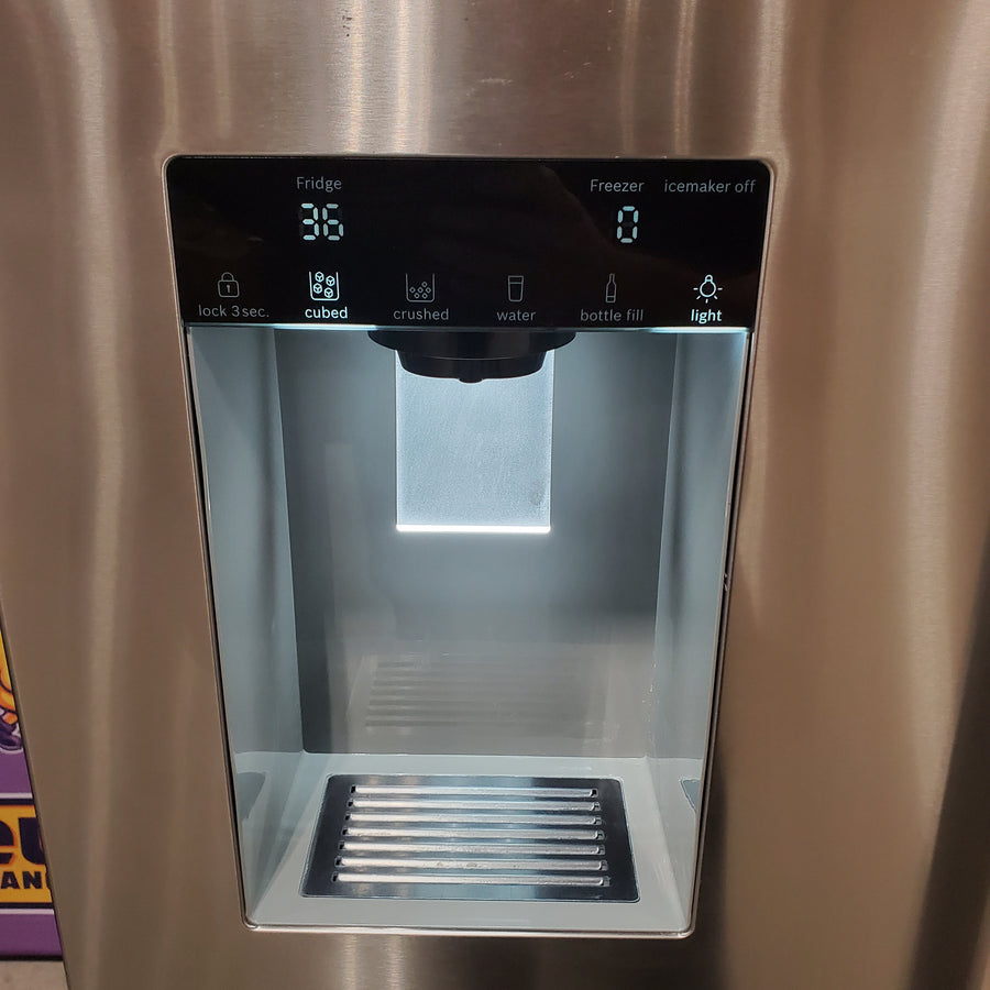 Bosch Fastest Ice Maker Standard-Depth 300 Series 26-cu ft 3-Door Smart Compatible French Door Refrigerator with Ice Maker with Water and Ice Dispenser in Stainless Steel B36FD31ENS - Scratch & Dent (Minor)