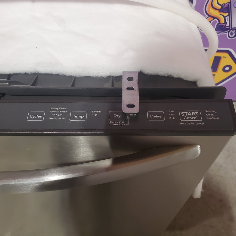 Frigidaire ENERGY STAR Top Control Built In Dishwasher in Stainless Steel with Three Spray Arms FDPH4316AS - Open Box