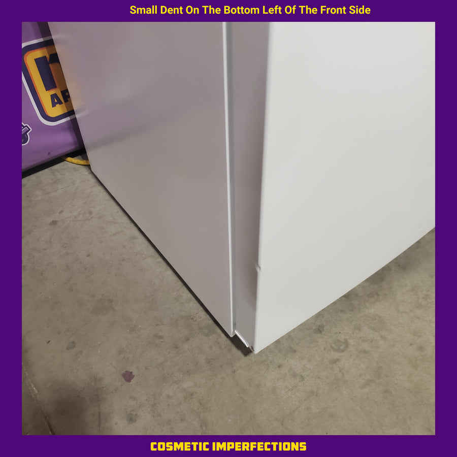 Vissani 18.1 cu. ft. Top Freezer Refrigerator with Adjustable Glass Shelving in White, Garage Ready MDTF18WHR5 - Scratch & Dent (Minor)