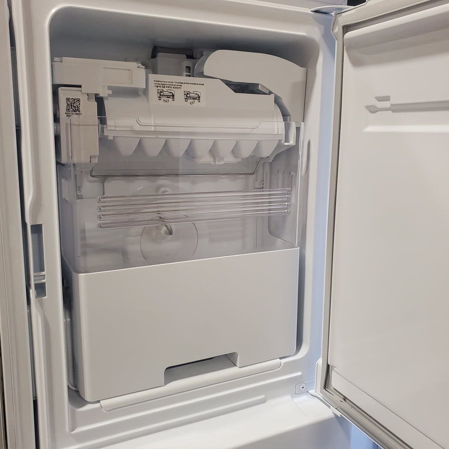 LG 29 cu. ft. Smart Standard-Depth MAX™ 4-Door French Door Refrigerator with Full-Convert Drawer™ in Print Proof Stainless Steel LF29H8330S - Scratch & Dent (Moderate)