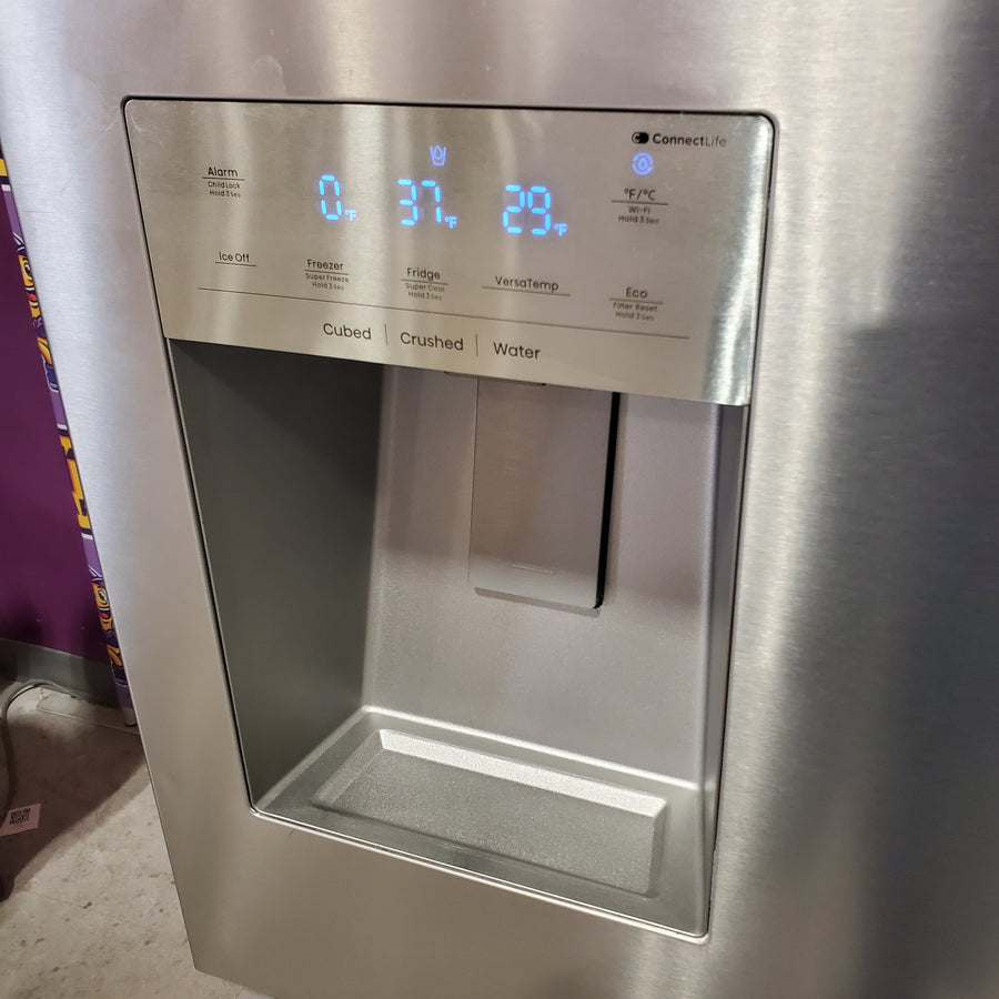 Hisense PureFlat 25.6-cu ft 4-Door Smart French Door ENERGY STAR Refrigerator in Stainless Steel with Ice Maker, Water and Ice Dispenser HRM260N6TSE - Scratch & Dent (Minor)