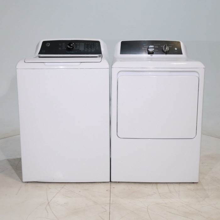 GE 4.5 cu. ft. Top Load Washer with Water Level Control and 6.2 cu. ft. Gas Dryer with up to 120 ft. Venting - Scratch & Dent - Minor